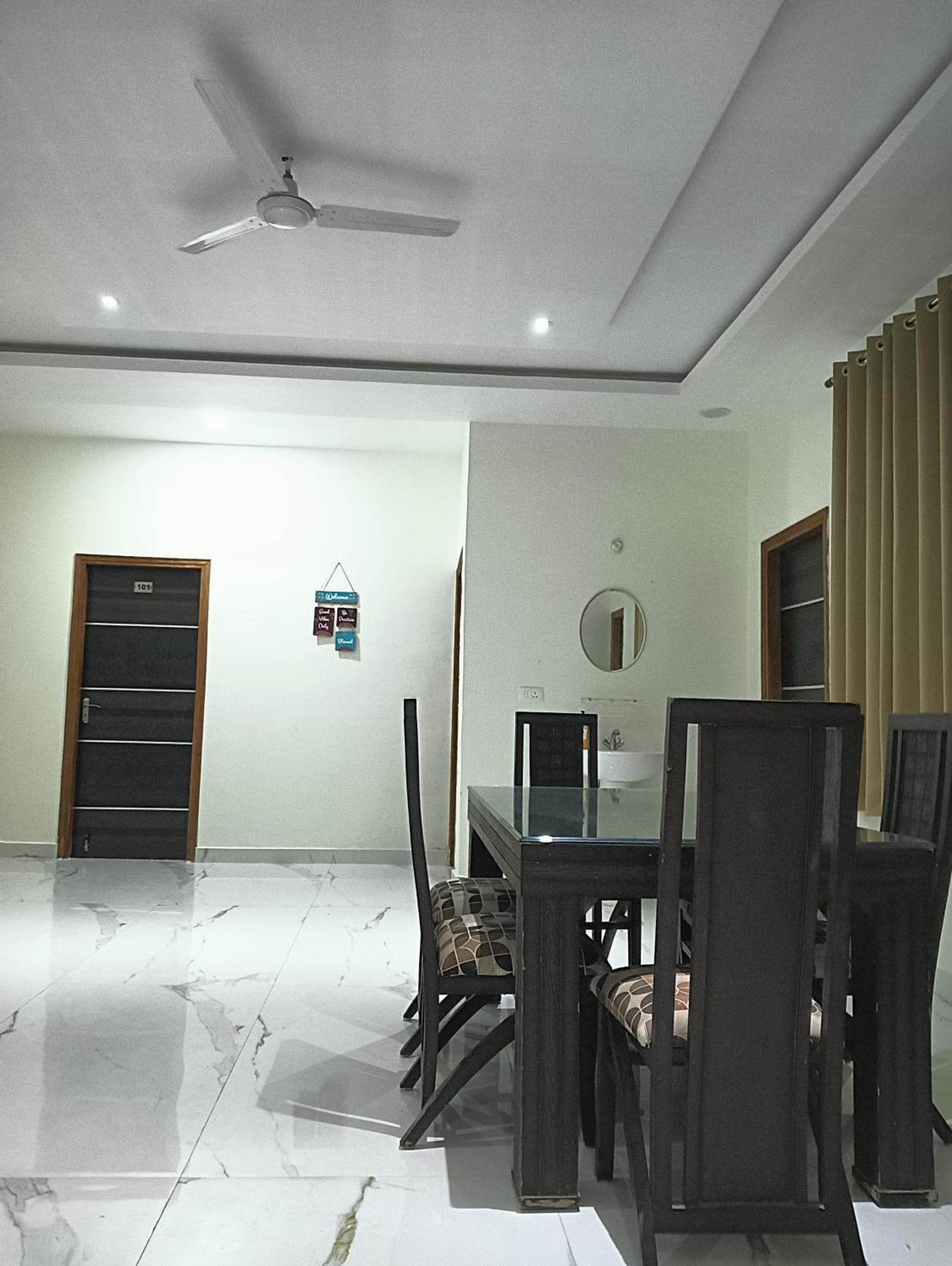 Achyutam Homes Lucknow Bagian luar foto
